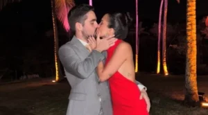 joao-silva-filho-de-faustao-posa-aos-beijos-com-nova-namorada-na-bahia-78bda31e-e82a-41f3-8c16-0fb155e735d4.jpg.webp