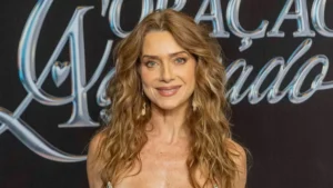 leticia-spiller-na-festa-de-lancamento-de-coracao-acelerado-1768344048358_v2_900x506.jpg.webp